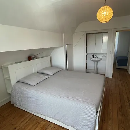 بيت للعطل Maison De Charme A 300m De La *