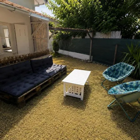 بيت للعطل Maison De Charme A 300m De La *
